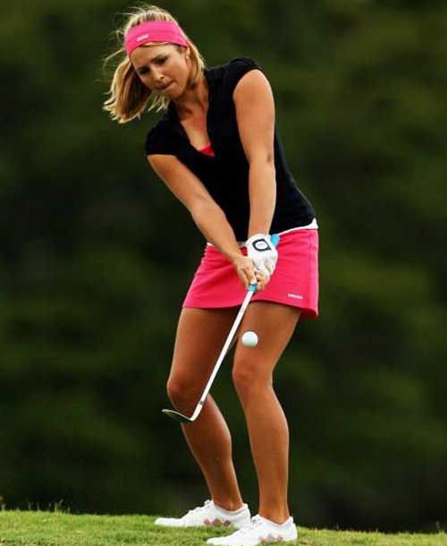 women golfer
