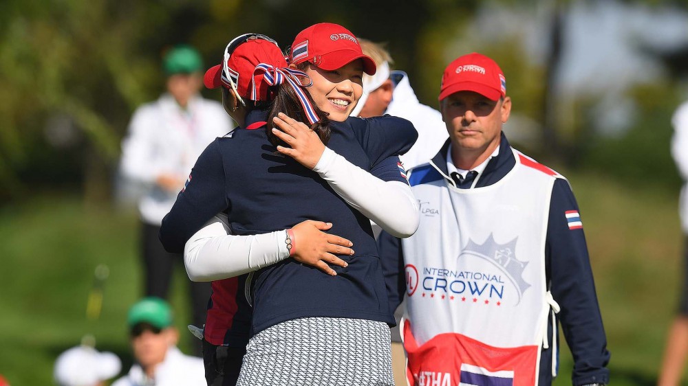 A. Jutanugarn sends Thailand to singles with 60-foot eagle chip
