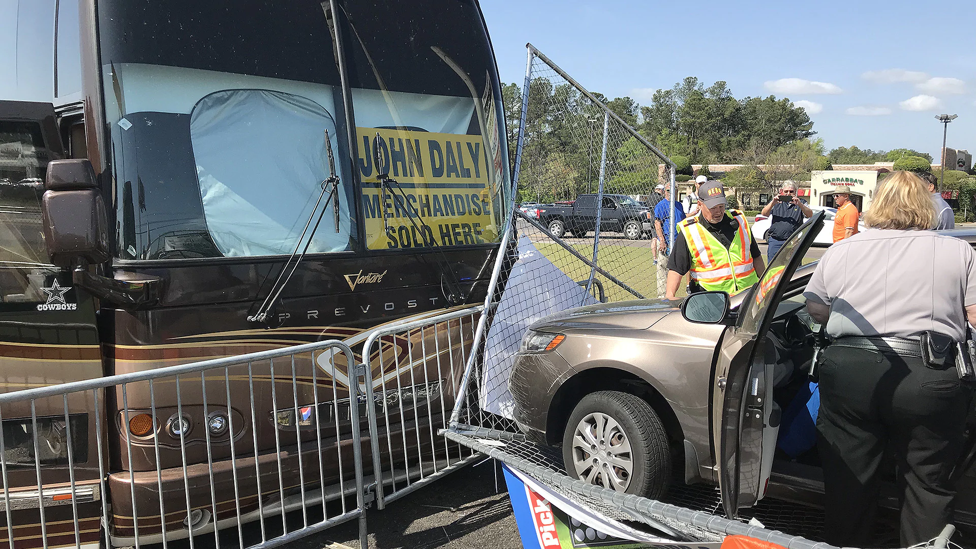 Car crashes into Daly's bus in Augusta parking lot