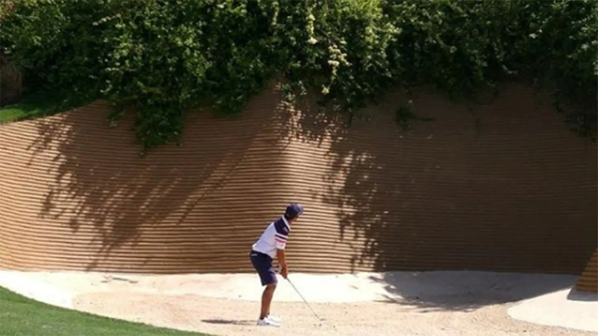 Check out this insane bunker at the Indian Open