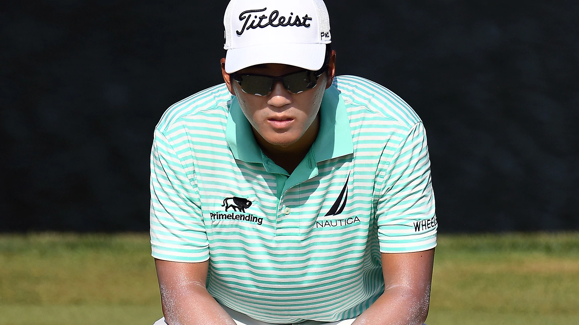 Kim finishes second round with bogey, leads by 3