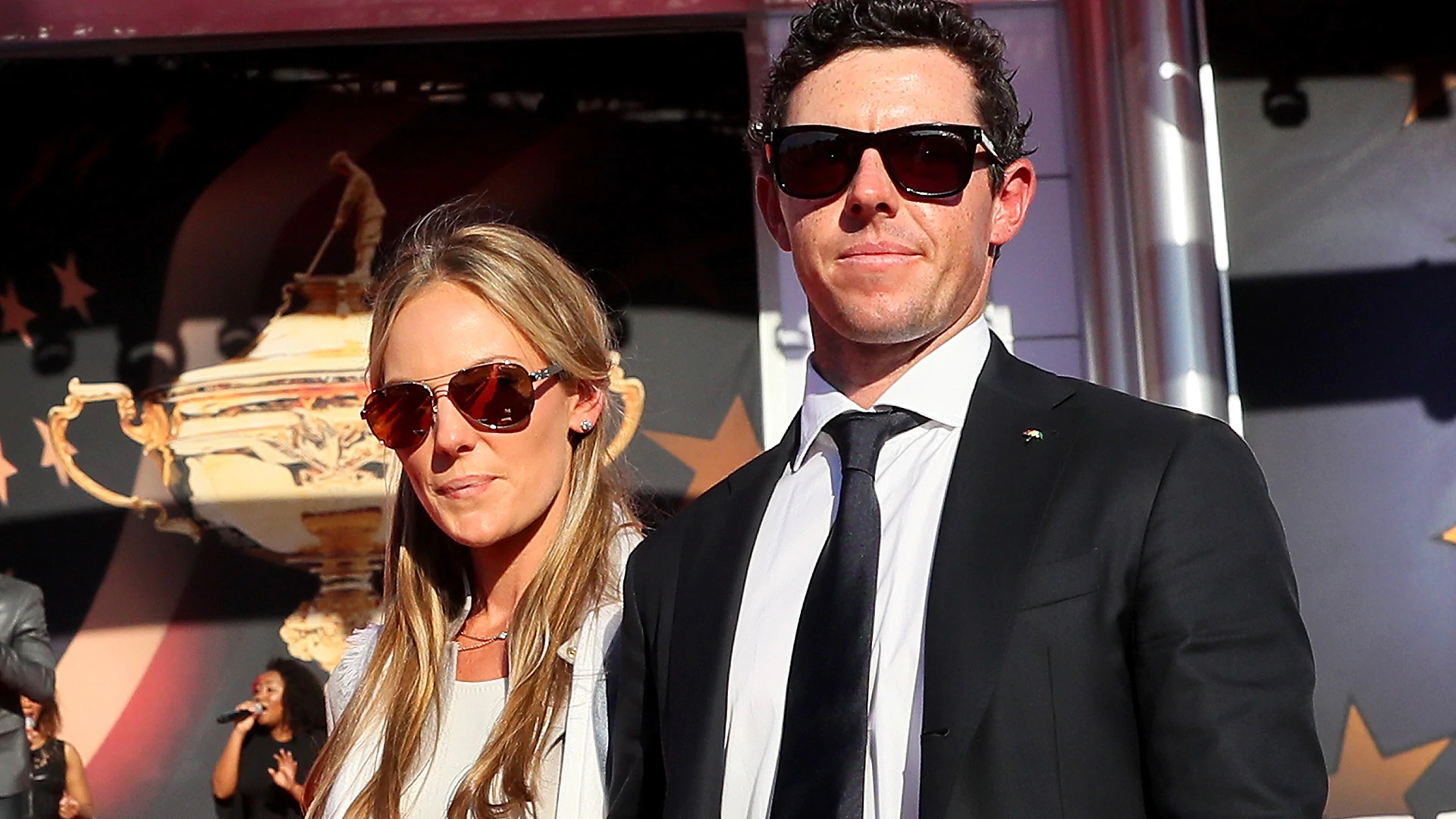 McIlroy hands Twitter to wife after Elkington spat