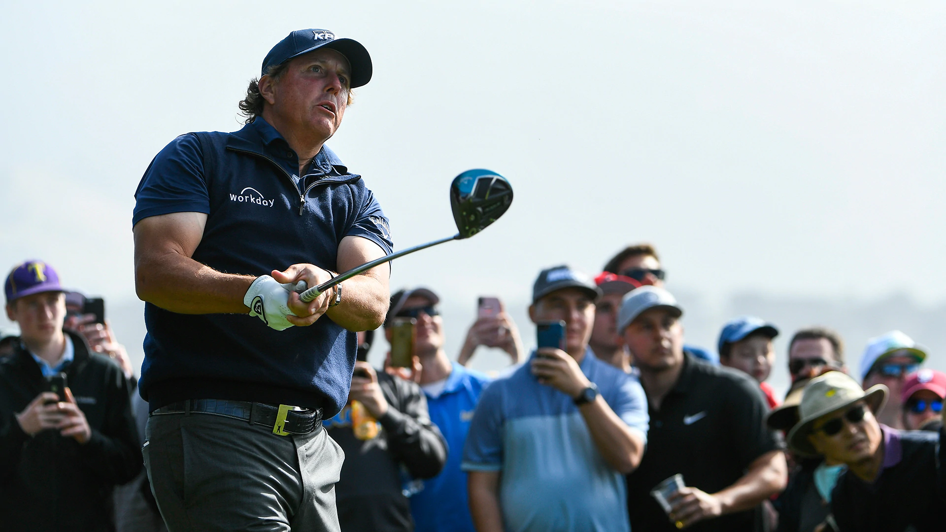 Mickelson, 5 back, laments missed opportunities