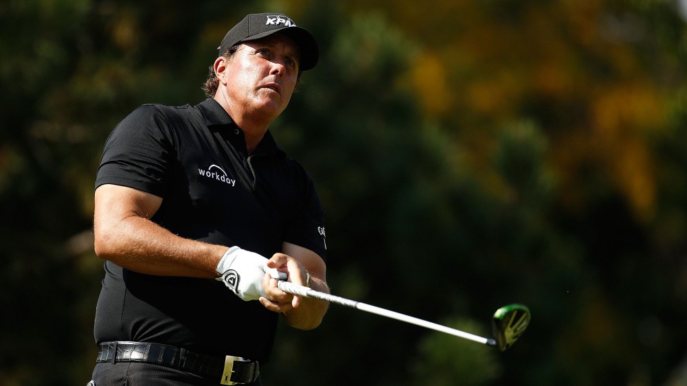 Mickelson, Reed among early arrivals at Presidents Cup