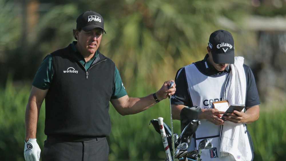 Mickelson starts fast, fades to 70 at La Quinta