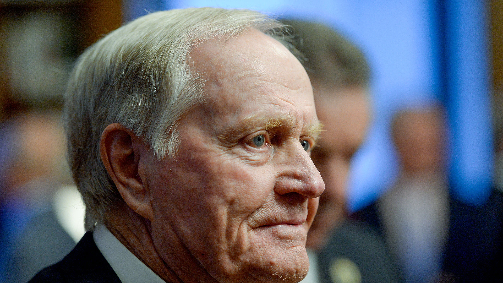 Nicklaus: Sports fields not the place for protests