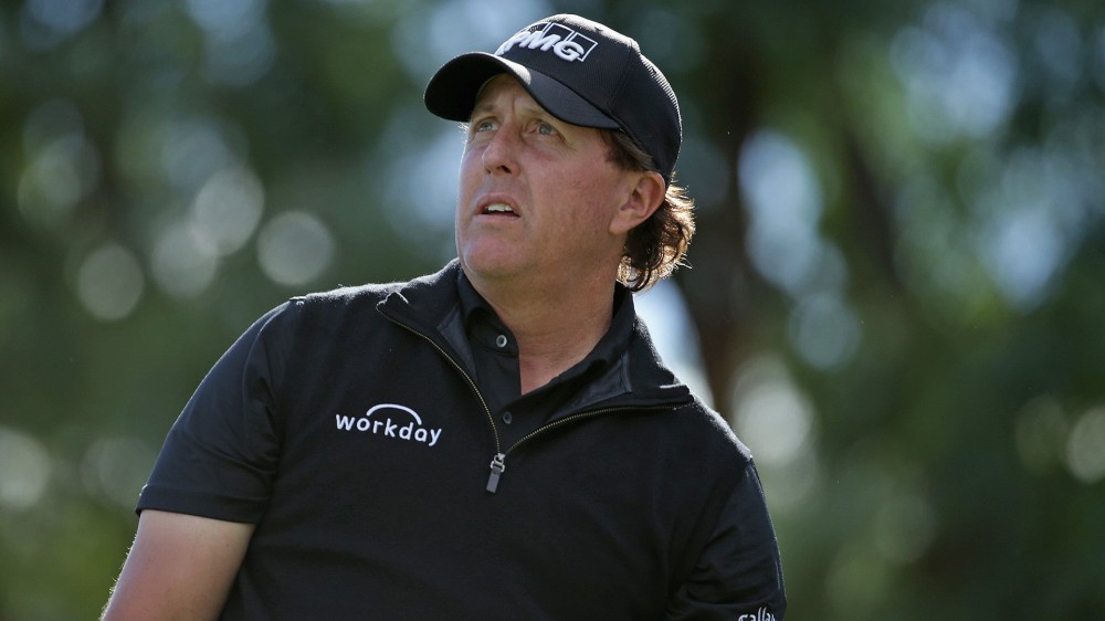 Phil misses CareerBuilder cut for first time in 24 years