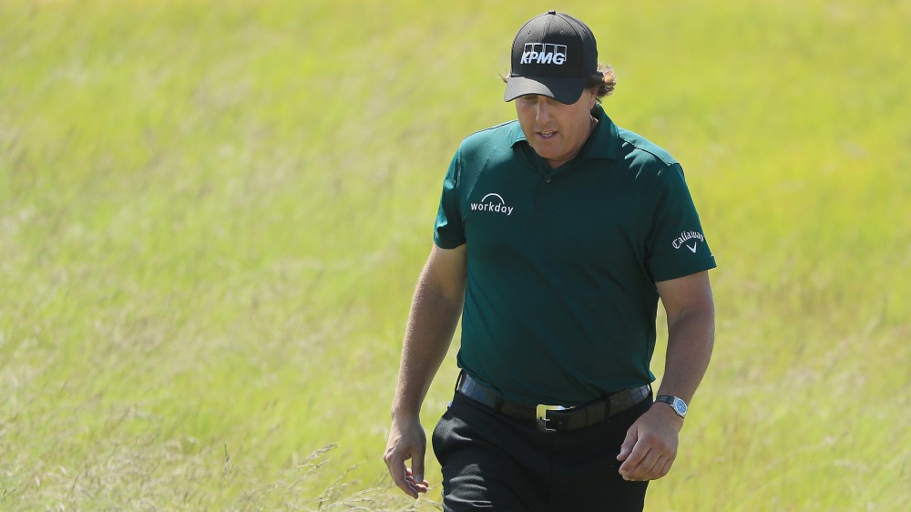 Ryder Cup race: Mickelson out, Simpson in