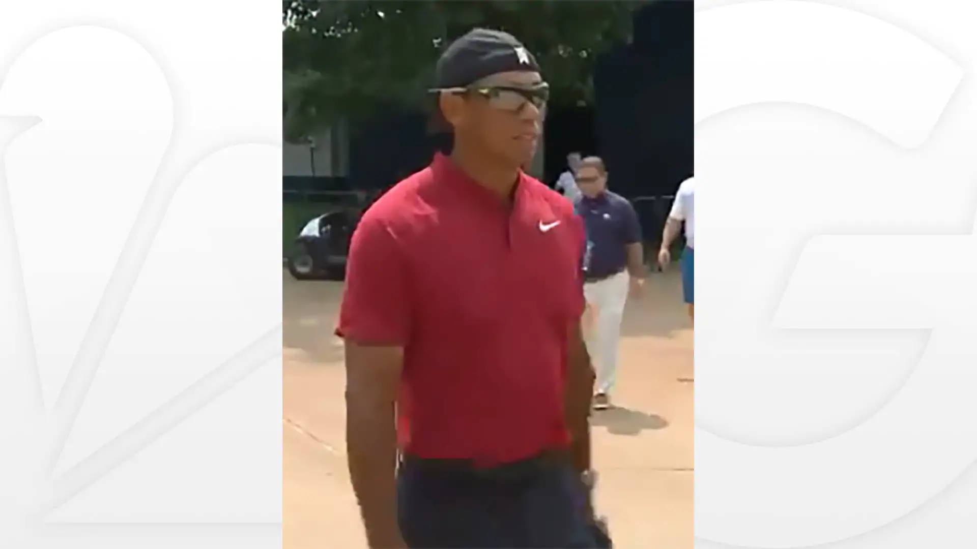 Shades, backwards hat, Tiger goes #bossmode at PGA
