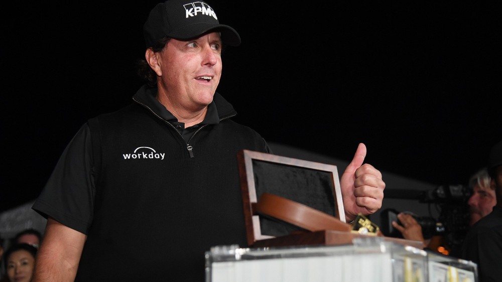 The Match: Mickelson wins diamond belt ... that was fit for Woods