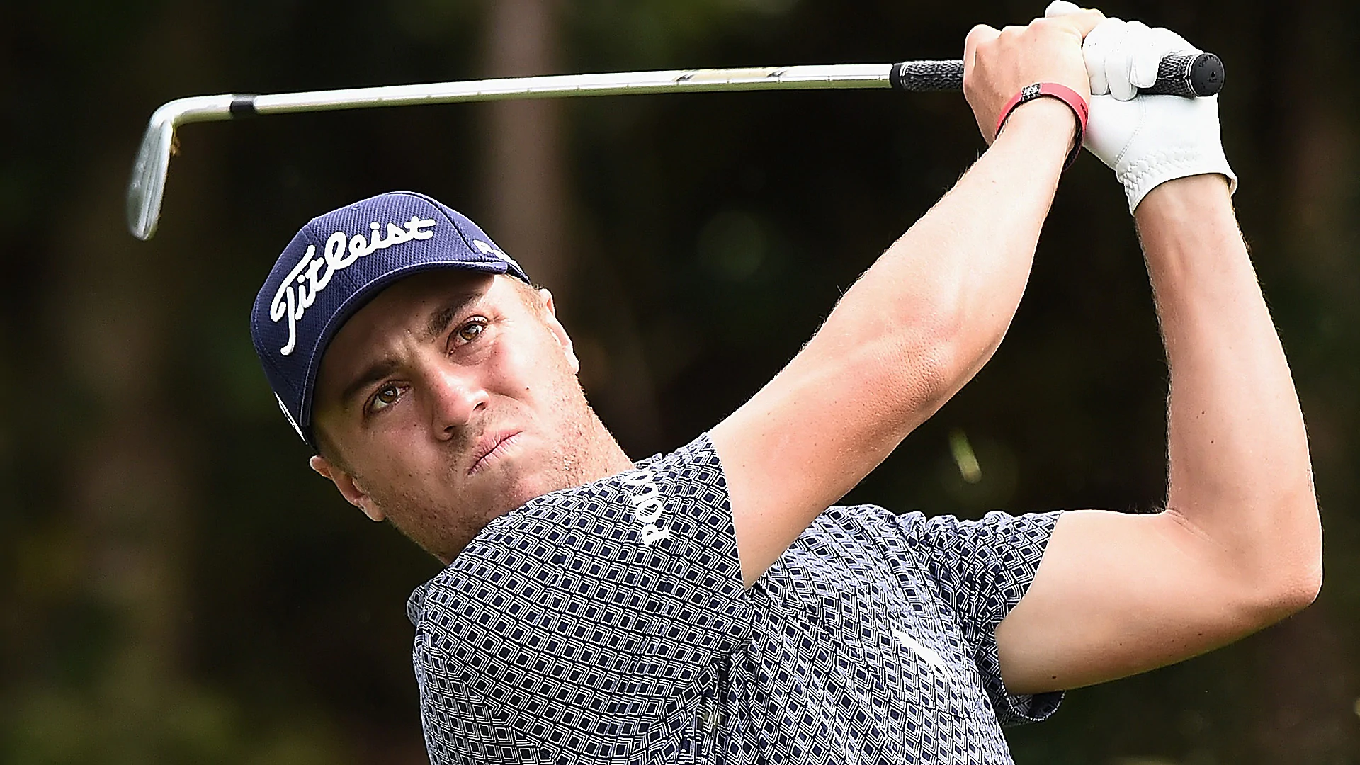 Two eagles fuel 63 for CJ Cup leader Thomas