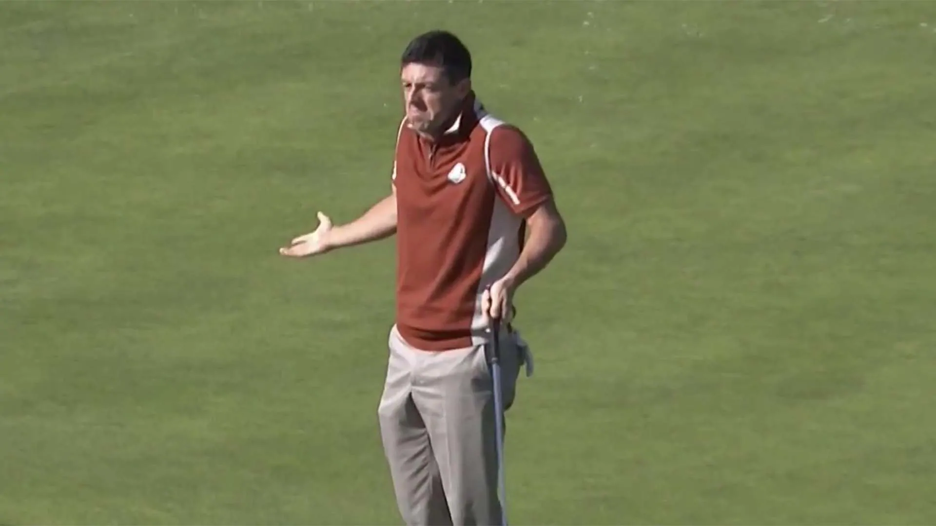 Watch: Angry Rory makes putt, lets fan know it