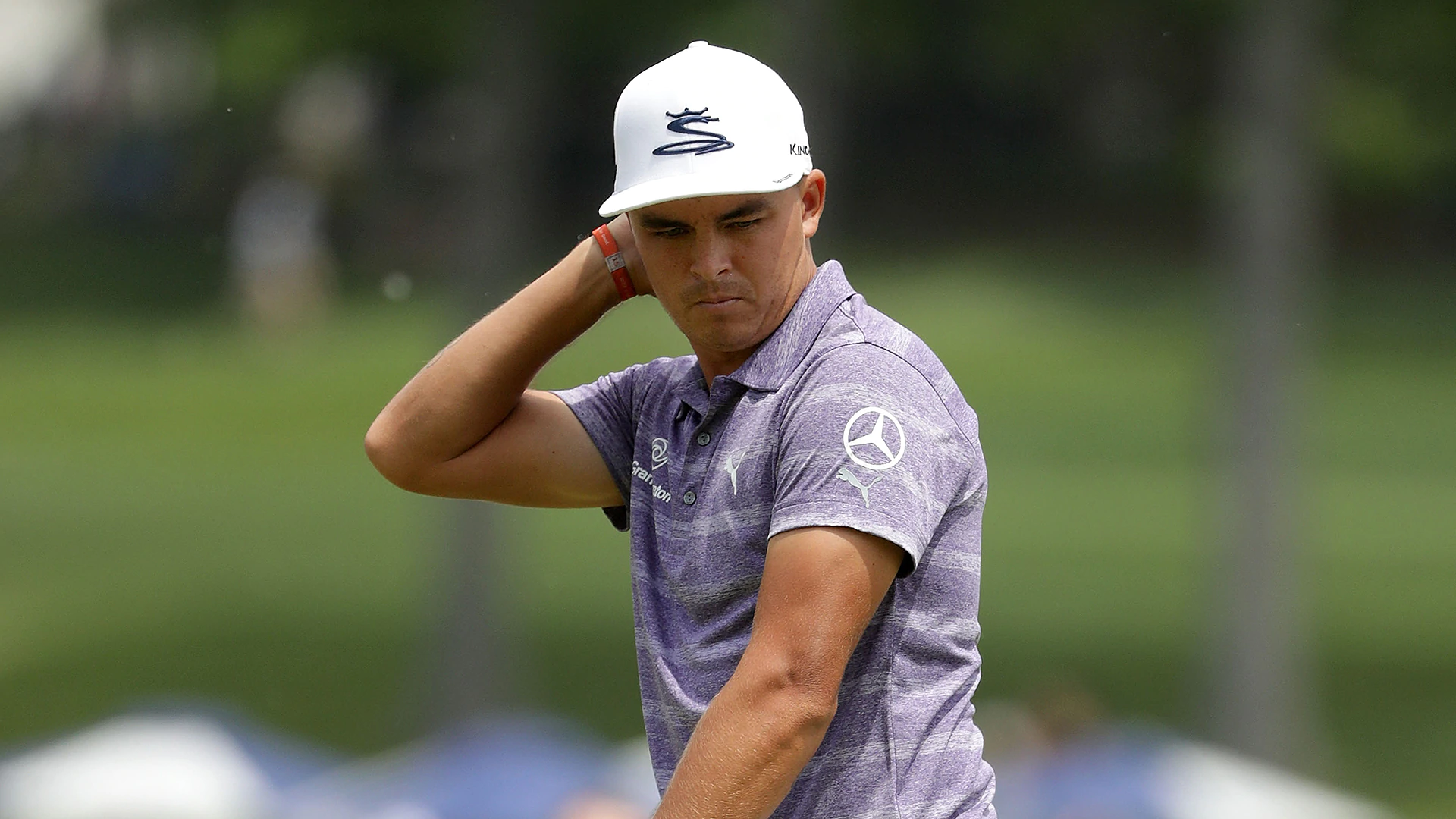 Watch: Fowler four-putts from 19 feet