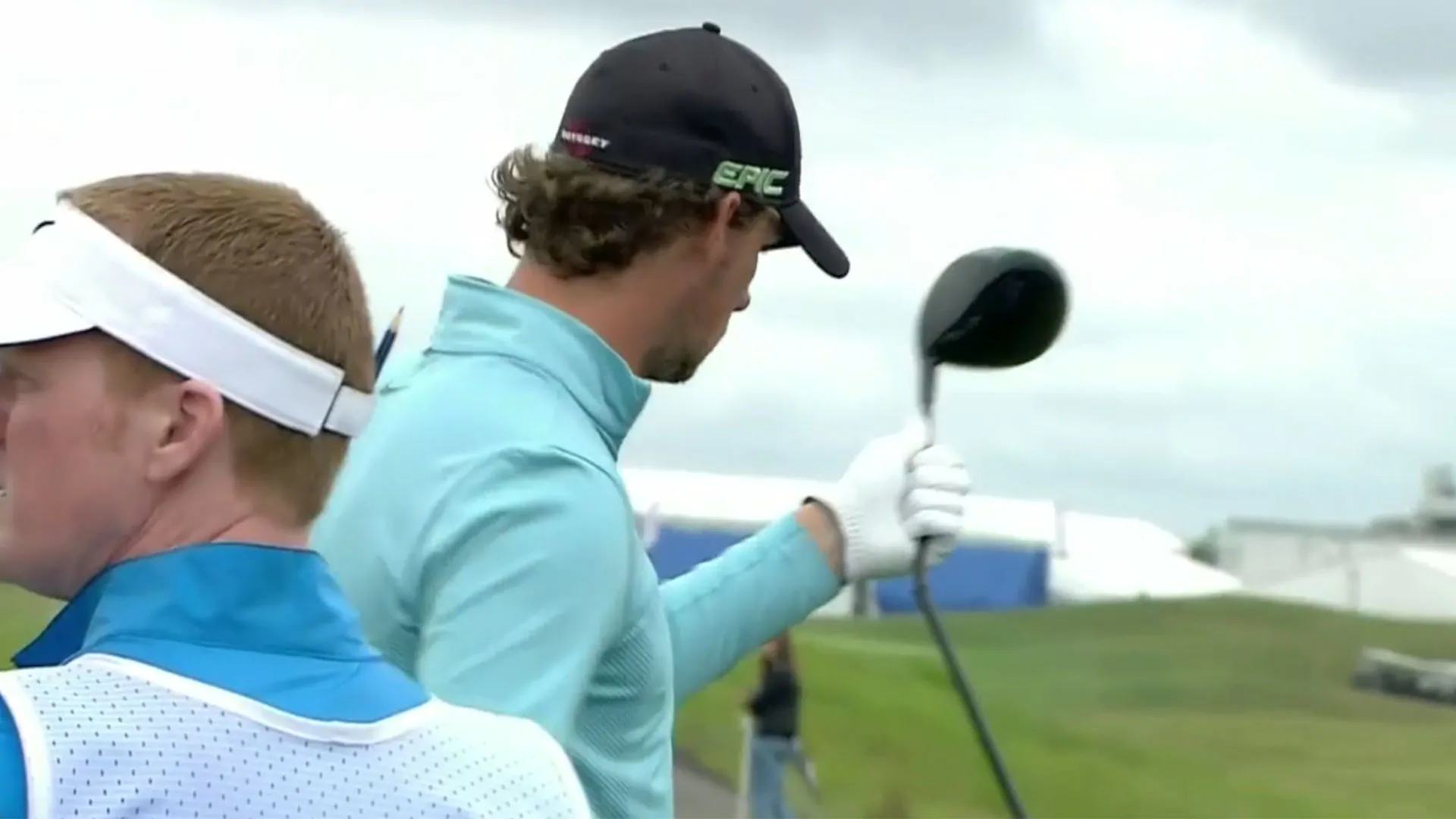 Watch: Pieters hits into water, breaks driver 9