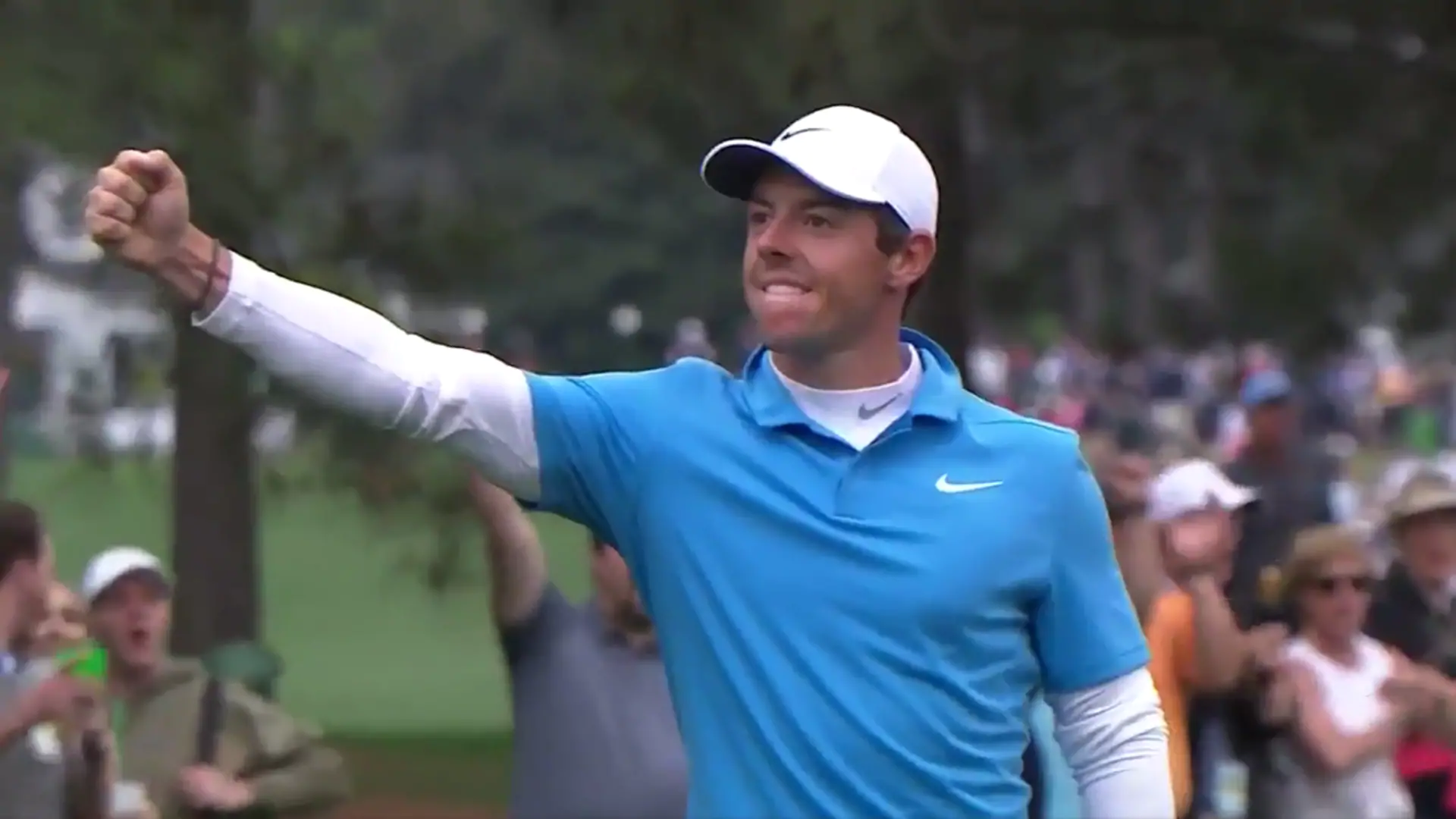 Watch: Rory chips in for eagle to tie lead