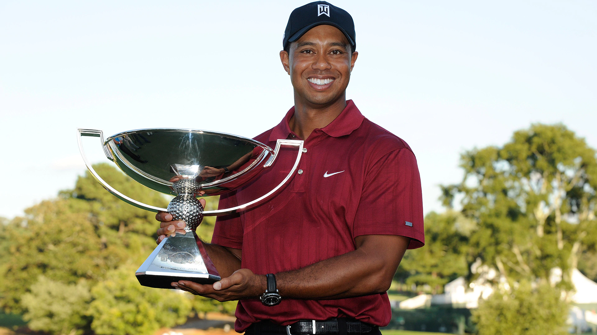 Woods commits to first two playoff events