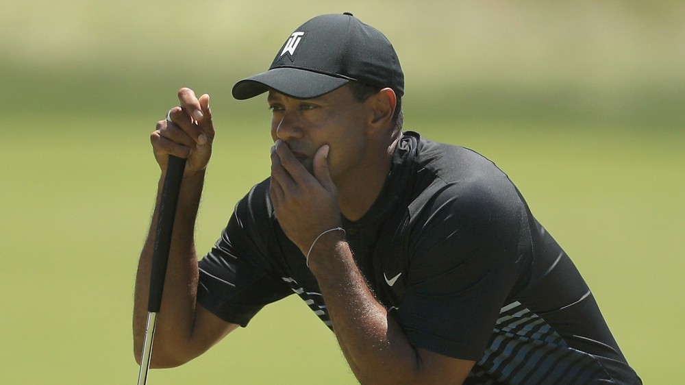 Woods mulling switch to mallet putter this week