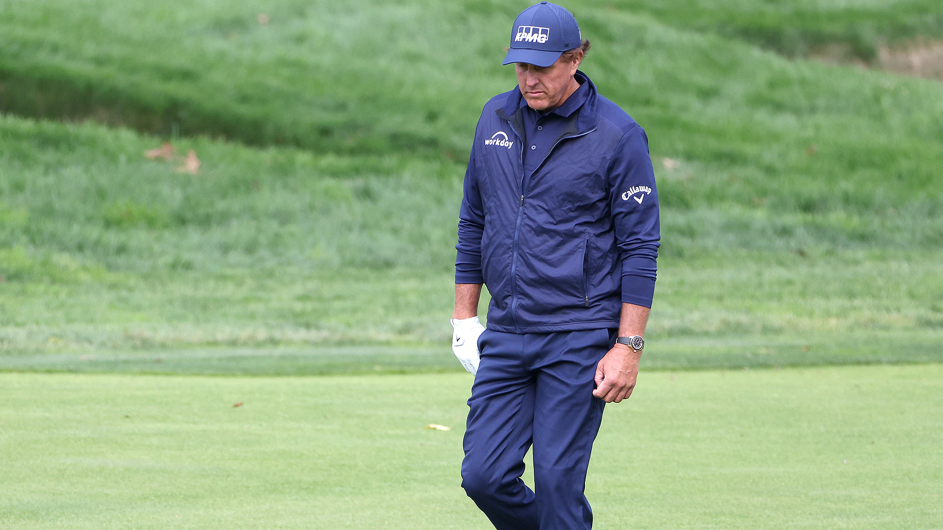 79-74 ends Phil Mickelson's Grand Slam hopes for another year 2