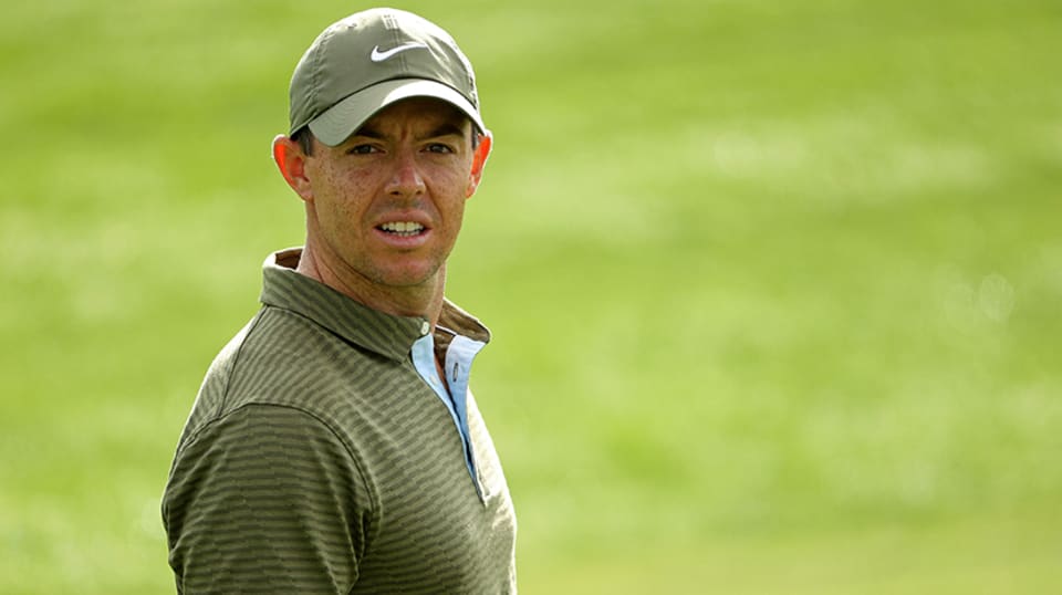 Rory McIlroy bounces back with second-round 66