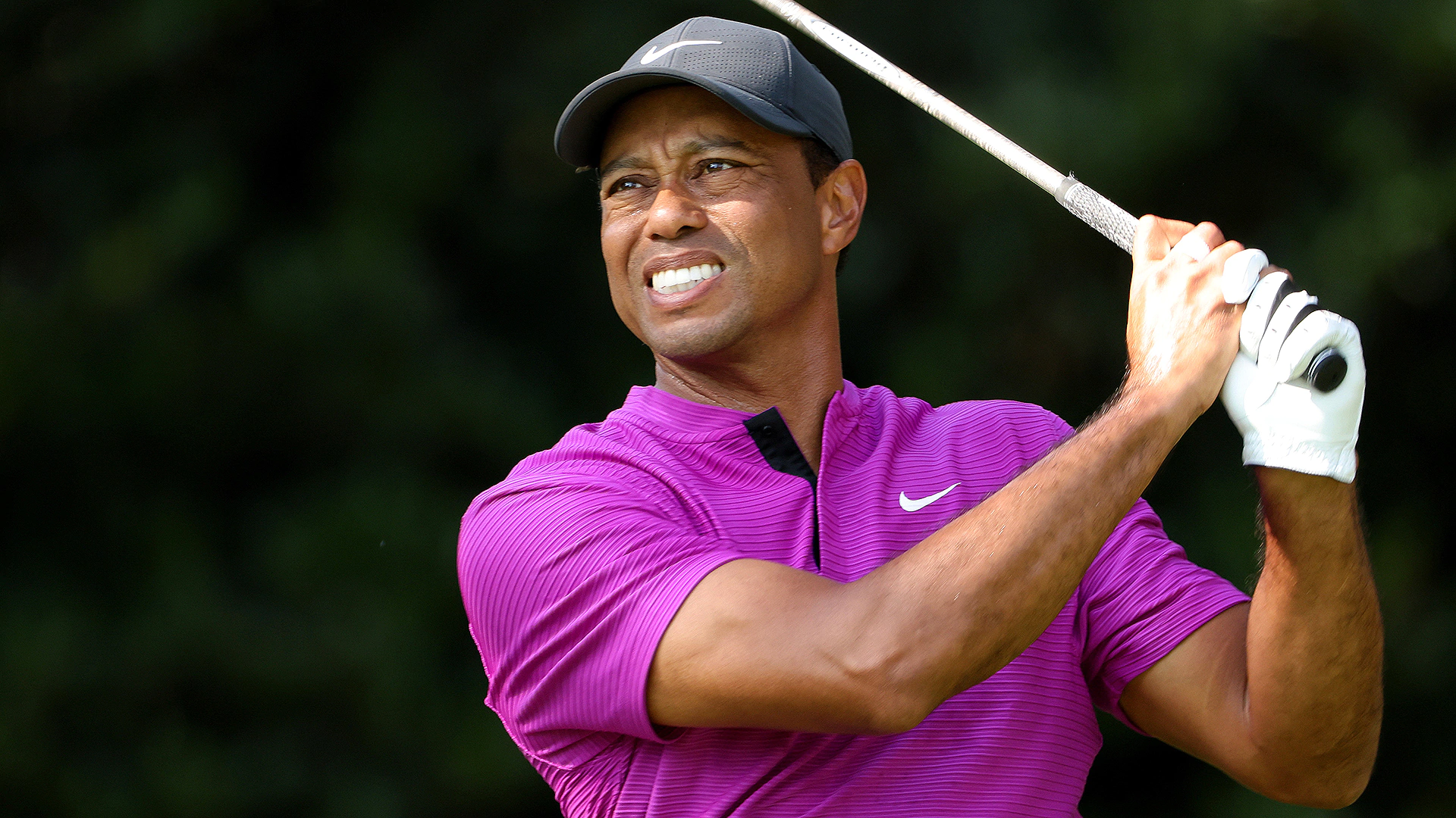 Playing 26 holes on Saturday takes its toll on Tiger Woods’ back at Masters