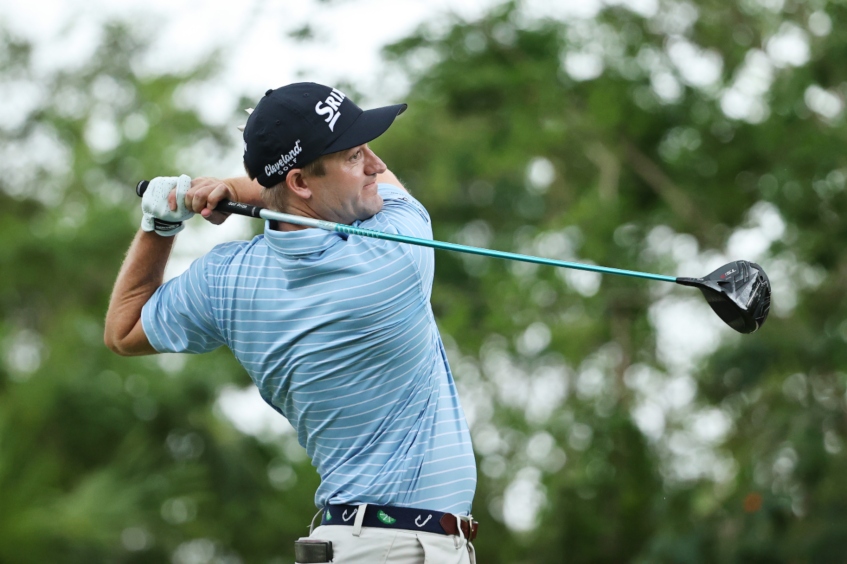 Russell Knox takes first-round lead at Mayakoba Golf Classic presented by UNIFIN