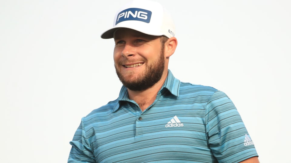 Tyrrell Hatton leads by one at the Abu Dhabi Championship
