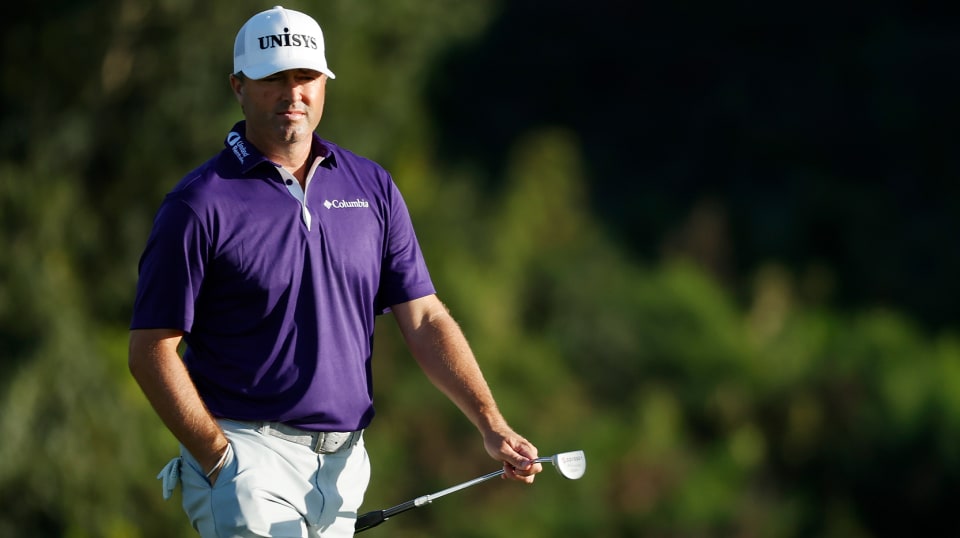 Ryan Palmer avoids penalty, shares lead at Sentry Tournament of Champions