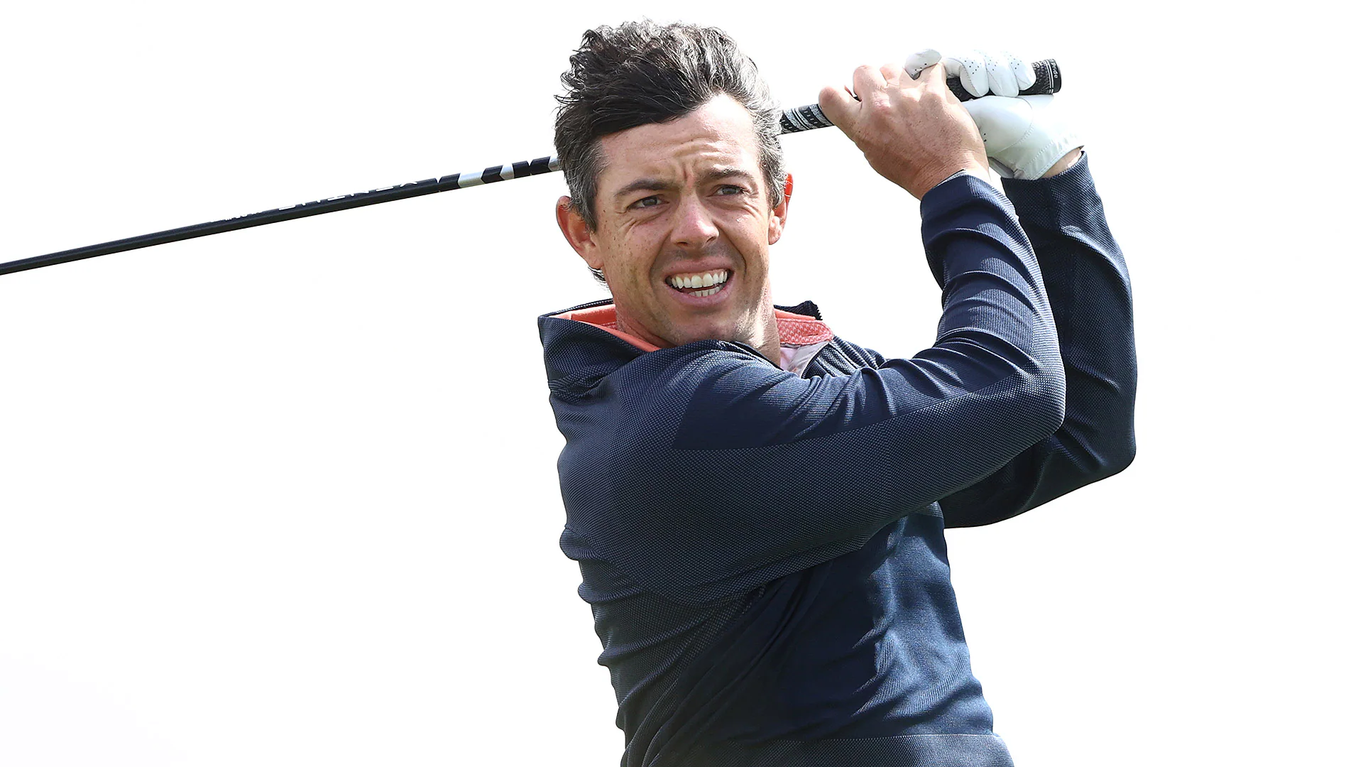 Rory McIlroy makes Abu Dhabi cut after final-hole birdie