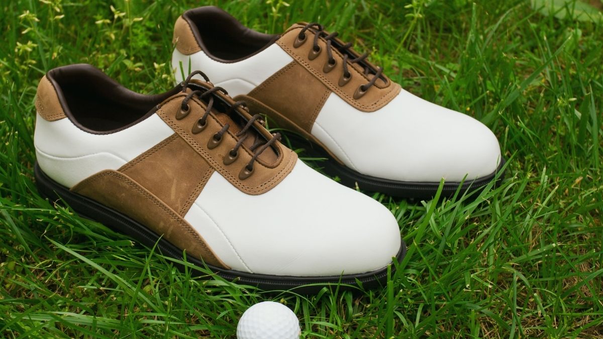 Best Spikeless Golf Shoes in 2022