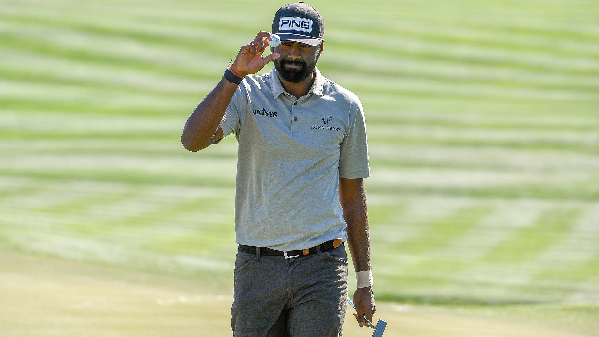 Sahith Theegala feeds off cheers, leads WM Phoenix Open at halfway point 2
